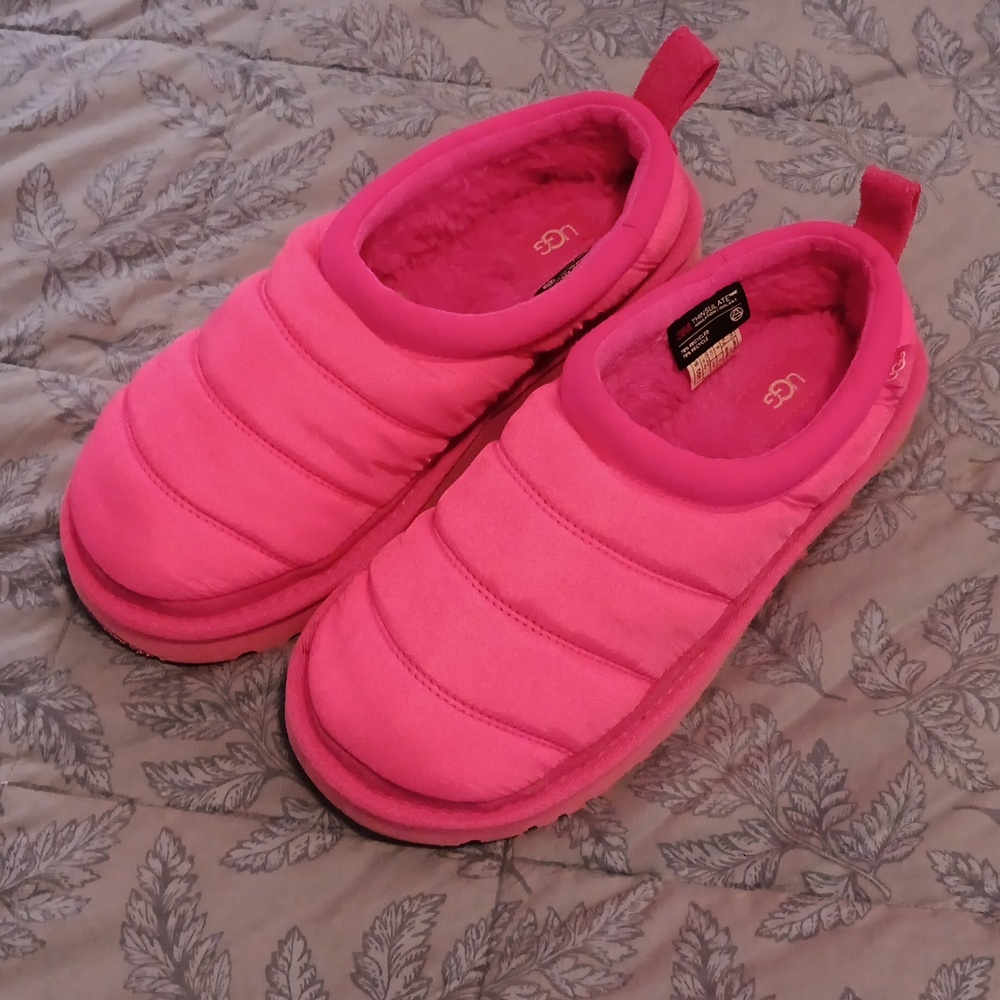 UGG Tasman Women's Hot Pink Quilted/Puffer Size 8